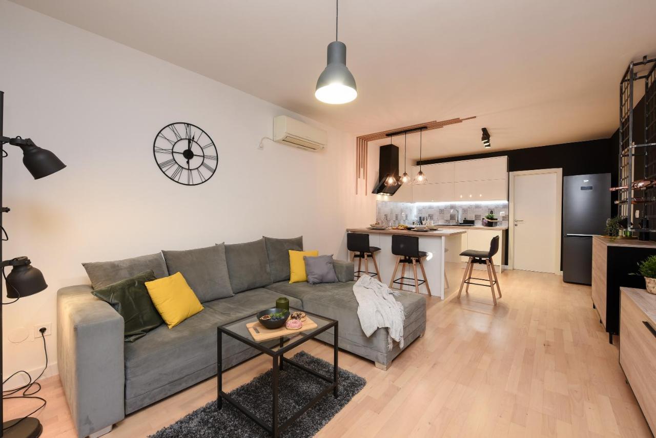 L&R Luxury Apartment- Free Parking Задар Экстерьер фото